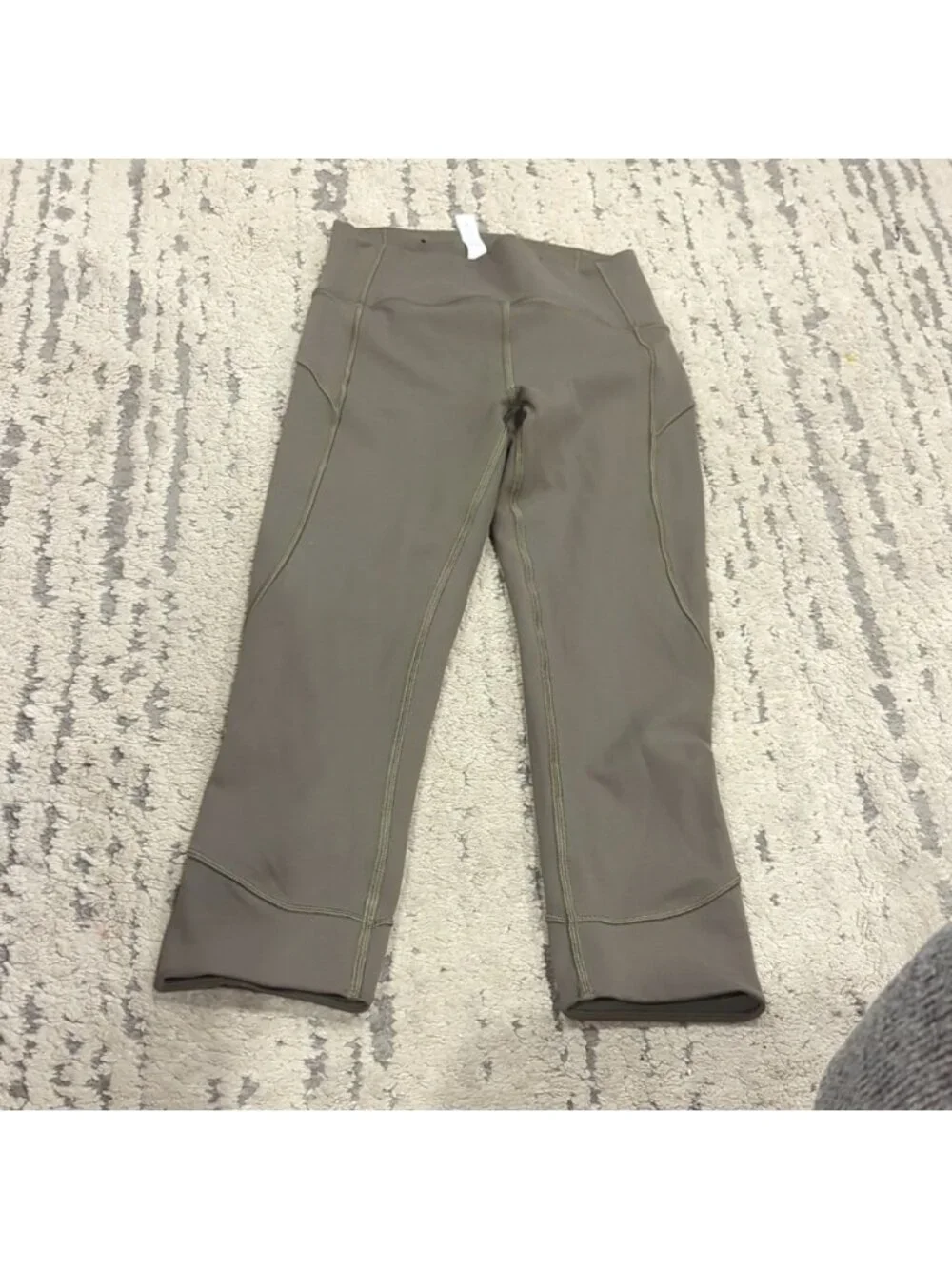 Lululemon In Movement Crop *Everlux 19